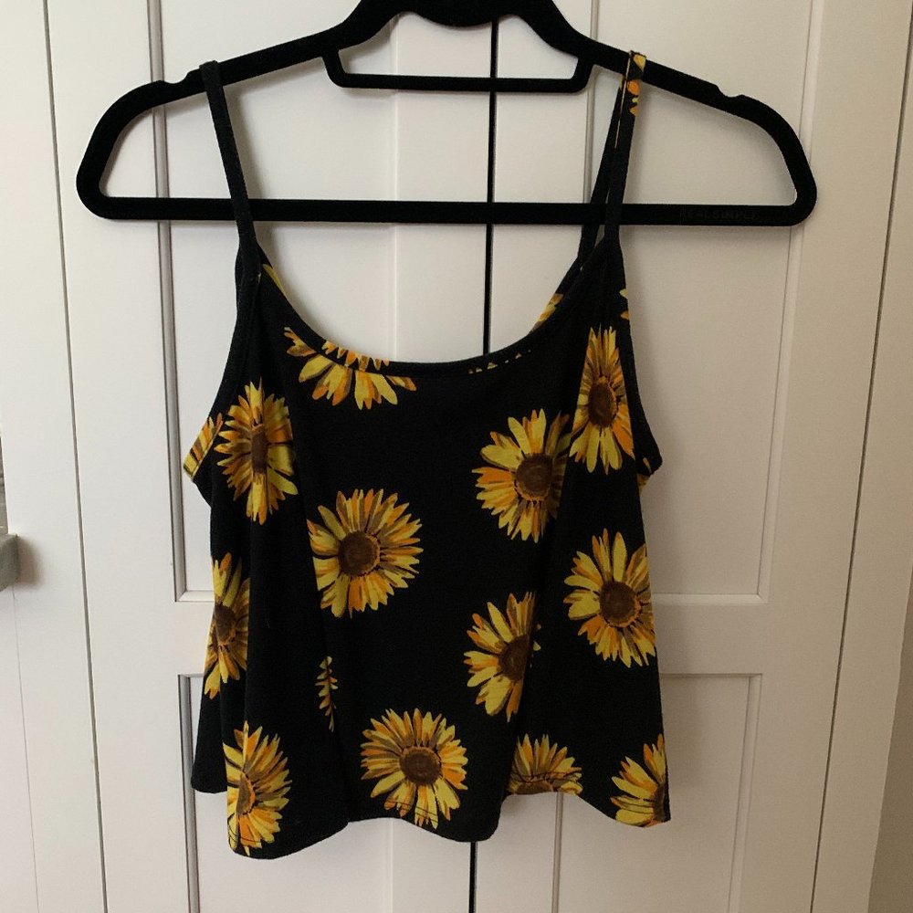 Black Sunflower Cropped Tank